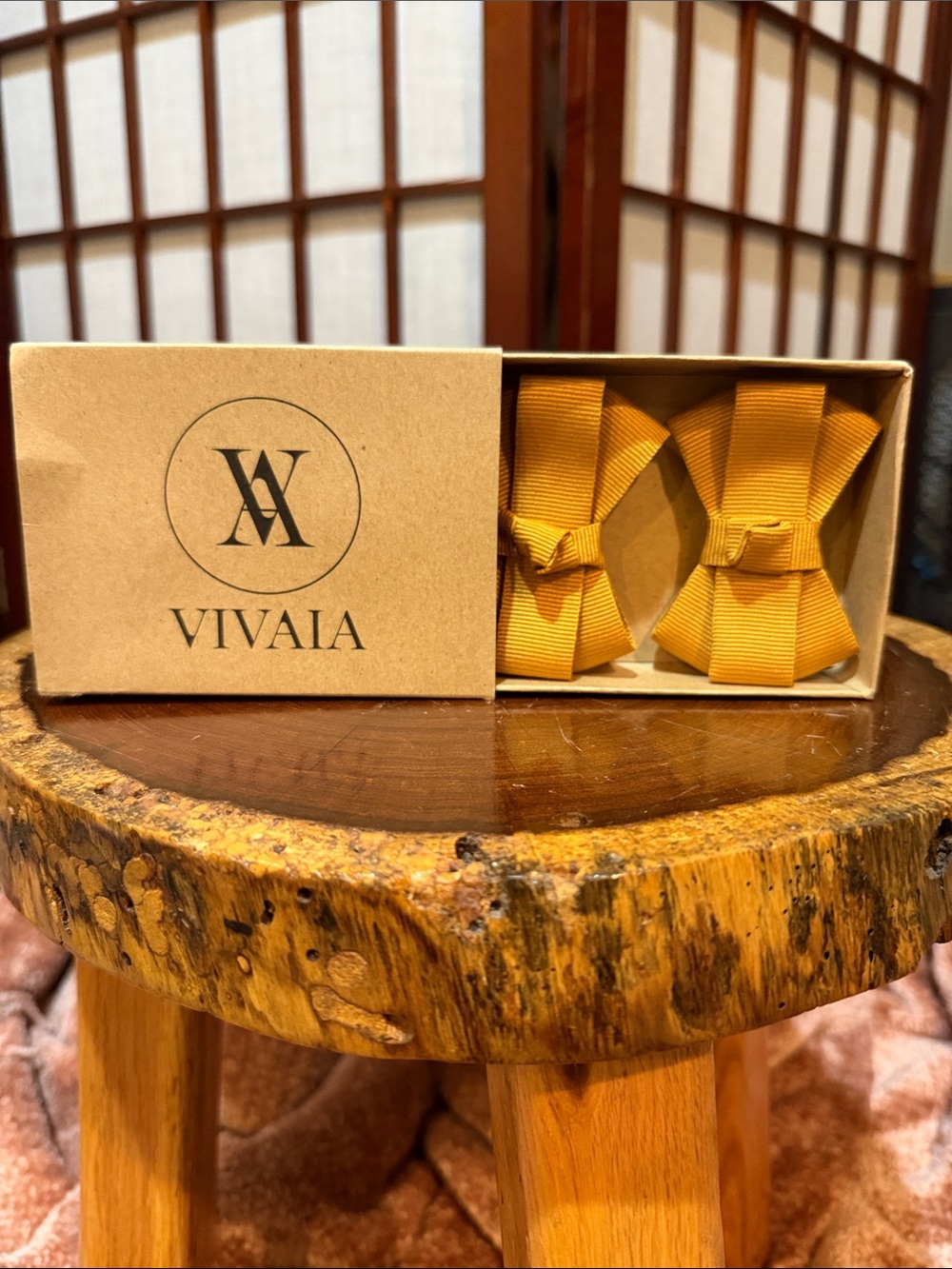 VIVAIA Dora Ginger Yellow  Shoe Clips Removable New in Box